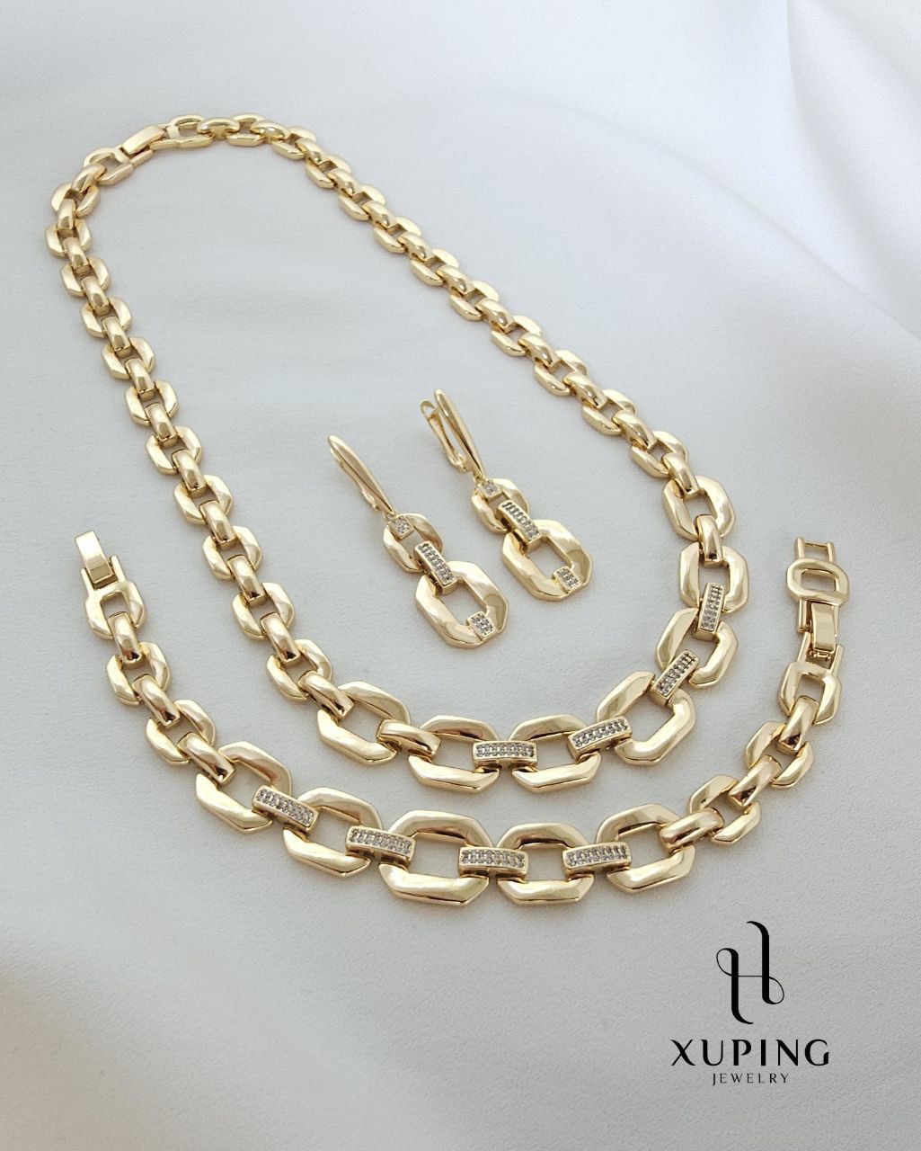 سرویس بدلیجات لیانو ژوپینگ